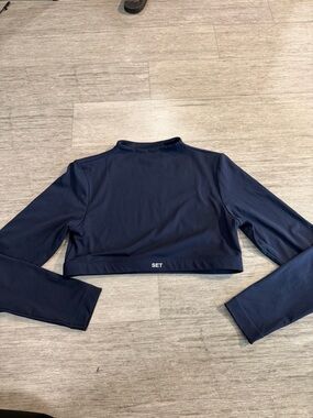 SET Active navy blue crop top